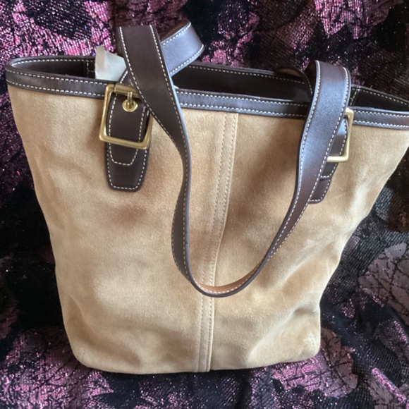 Vintage Coach Hampton Tan Suede Leather Handbag - Picture 3 of 11